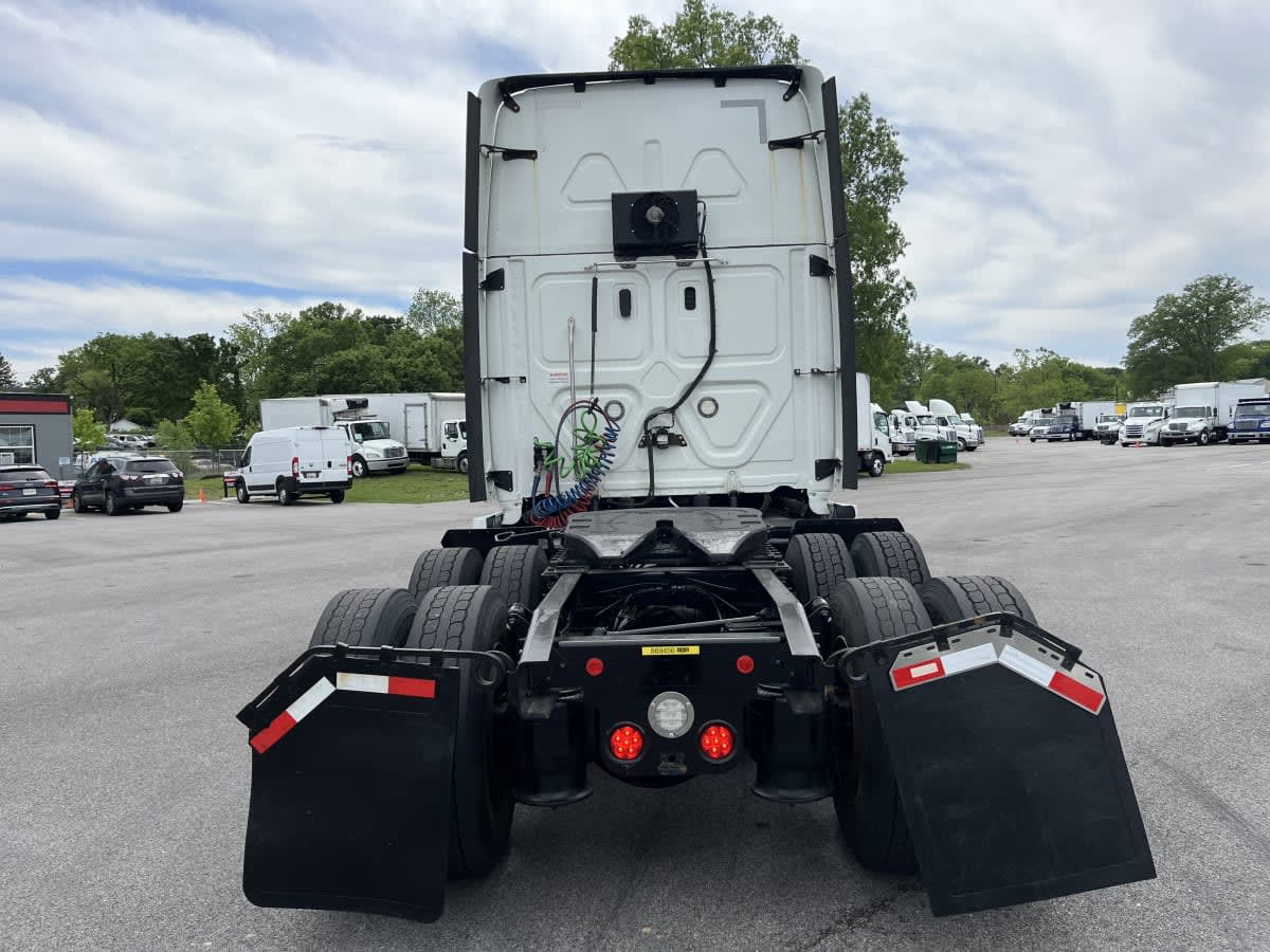 2019 Freightliner - image 5