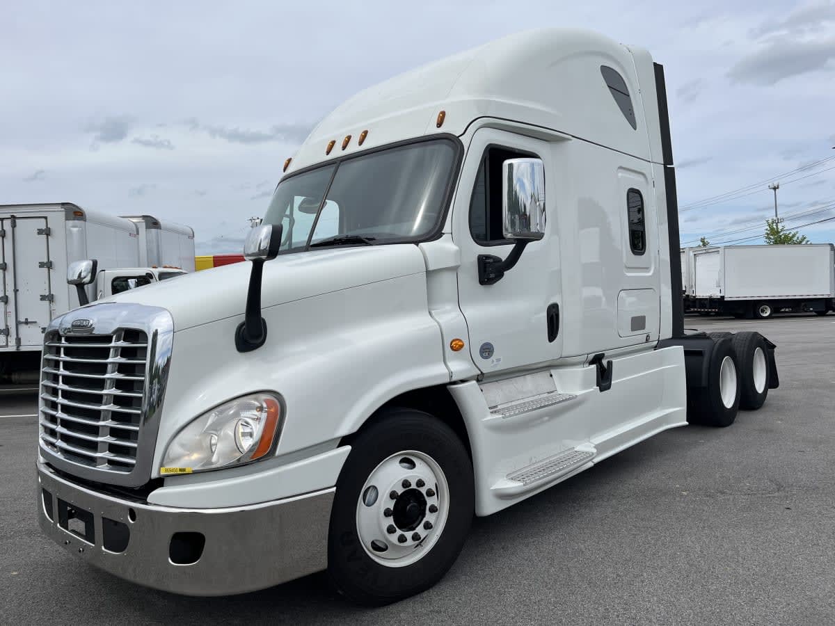 2019 Freightliner - image 1