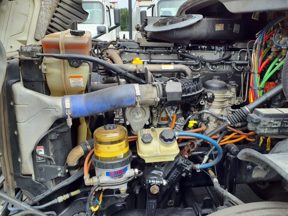 2019 Freightliner - image 8