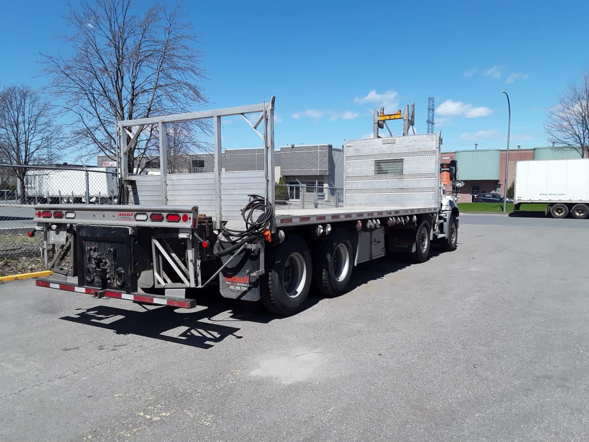 2019 Mack Trucks, Inc. GRANITE 64BR 869546