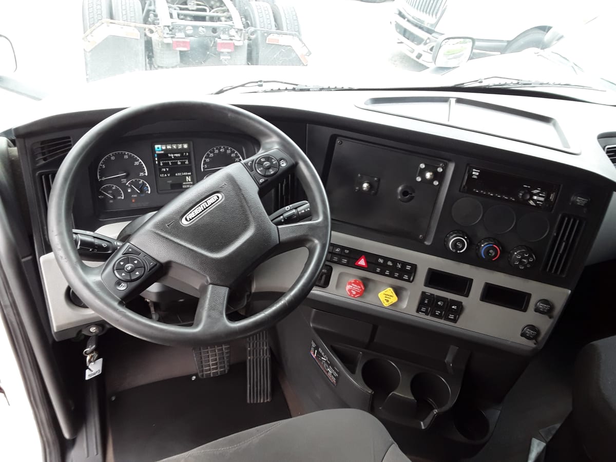 2019 Freightliner/Mercedes NEW CASCADIA PX12664 869556