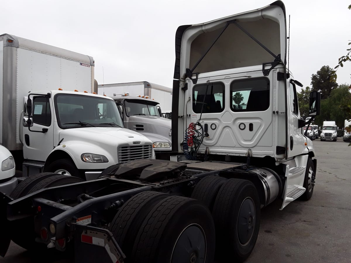 2019 Freightliner/Mercedes CASCADIA 125 869626