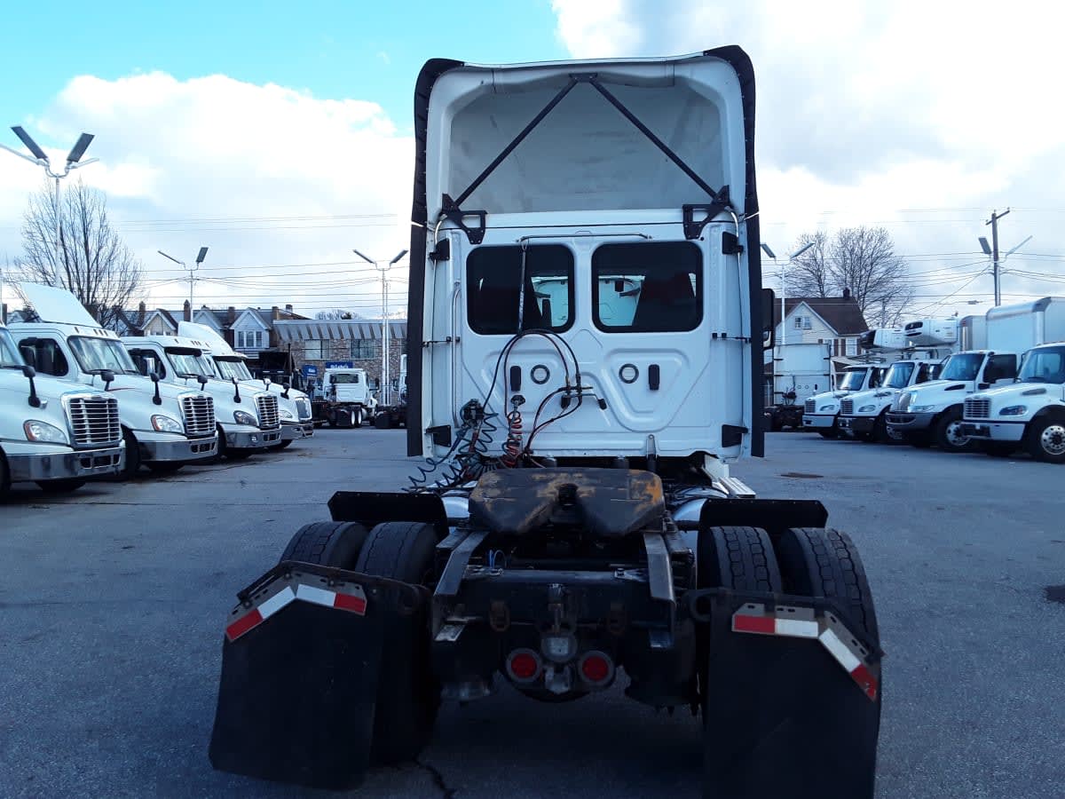 2019 Freightliner/Mercedes CASCADIA 125 869631