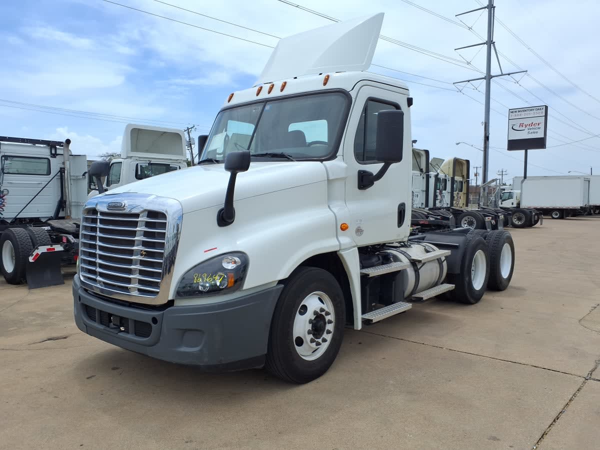 2020 Freightliner Cascadia in Dallas, TX