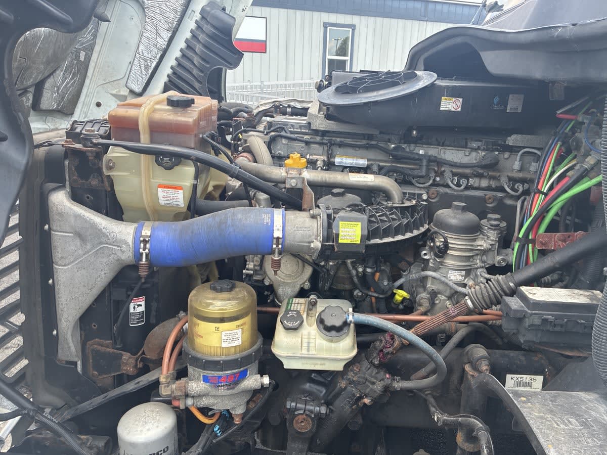 2019 Freightliner Cascadia in Syracuse, NY — photo 8
