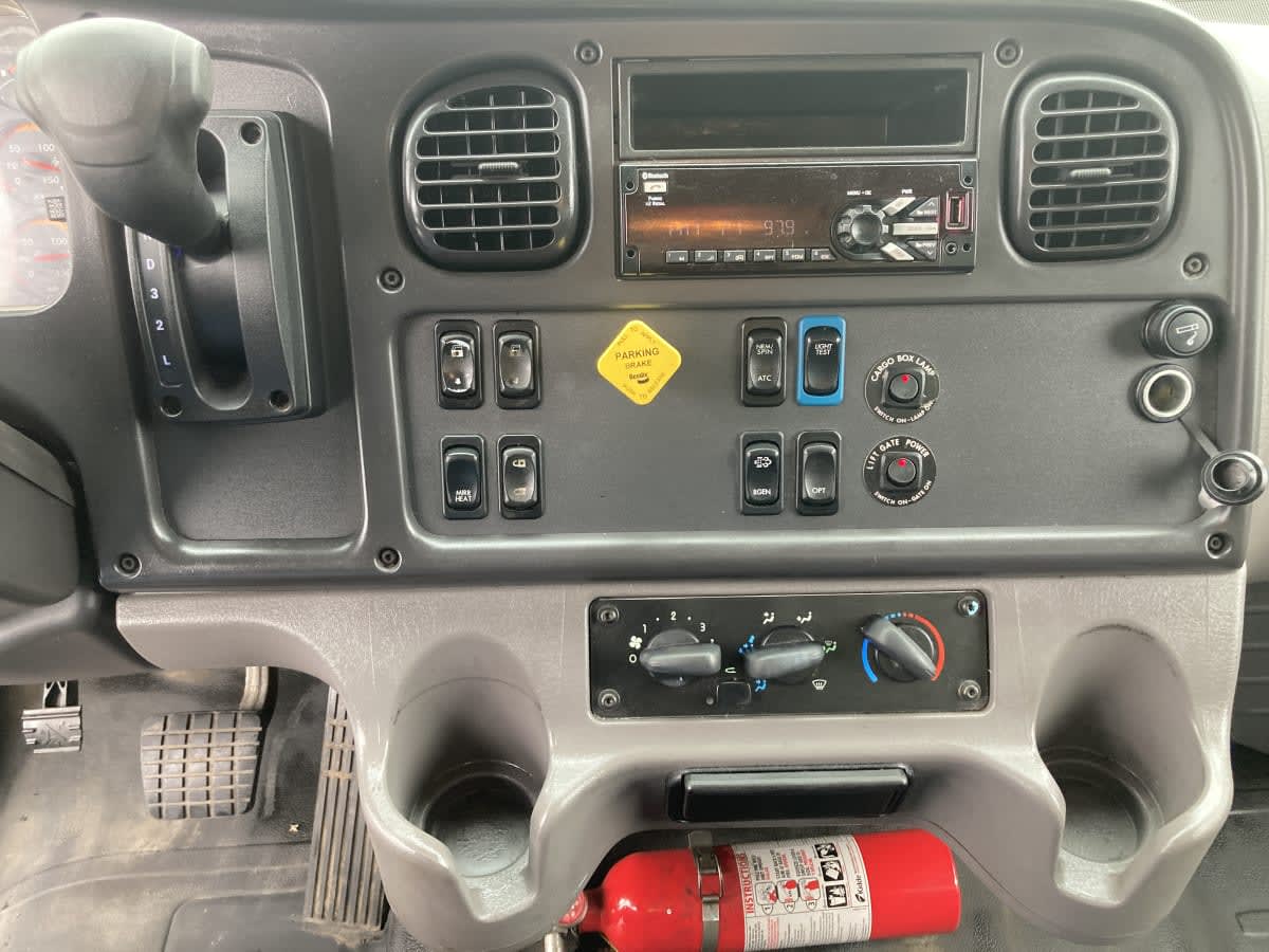 2019 Freightliner/Mercedes M2 106 869834