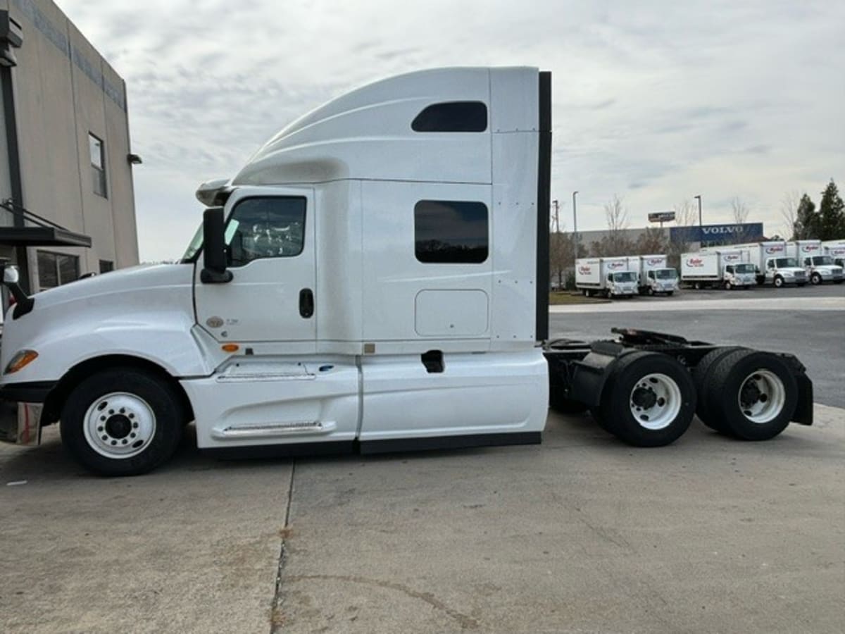 2019 Navistar International LT625 SLPR CAB 869839