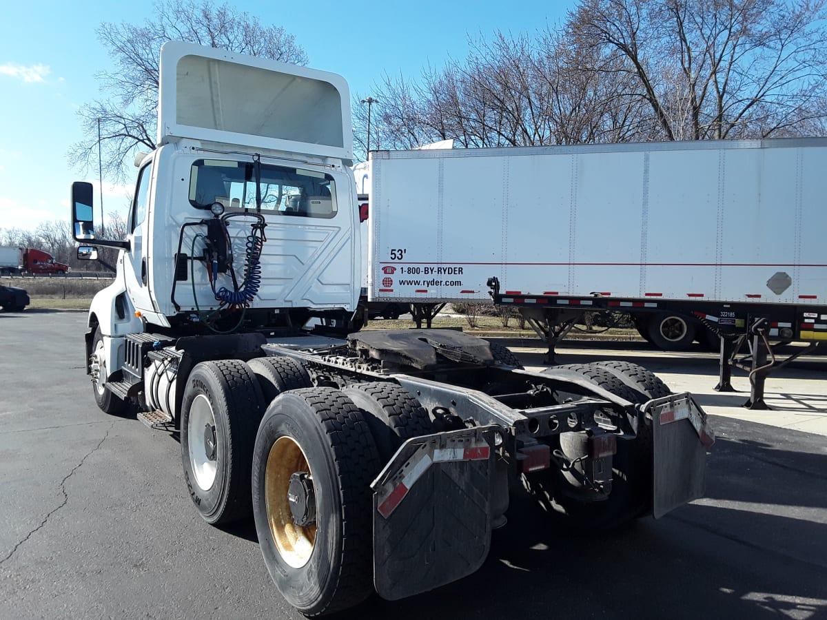 2019 Navistar International LT625 DAYCAB T/A 869867