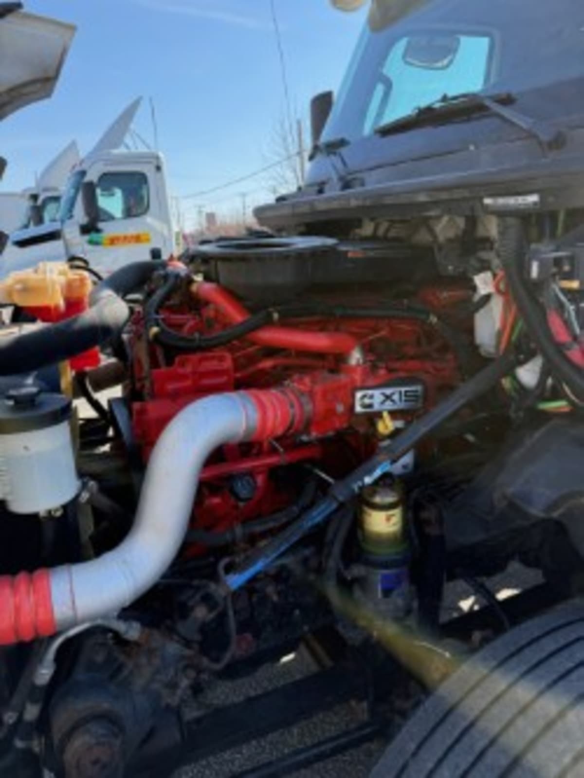 2019 Navistar International LT625 DAYCAB T/A 869892