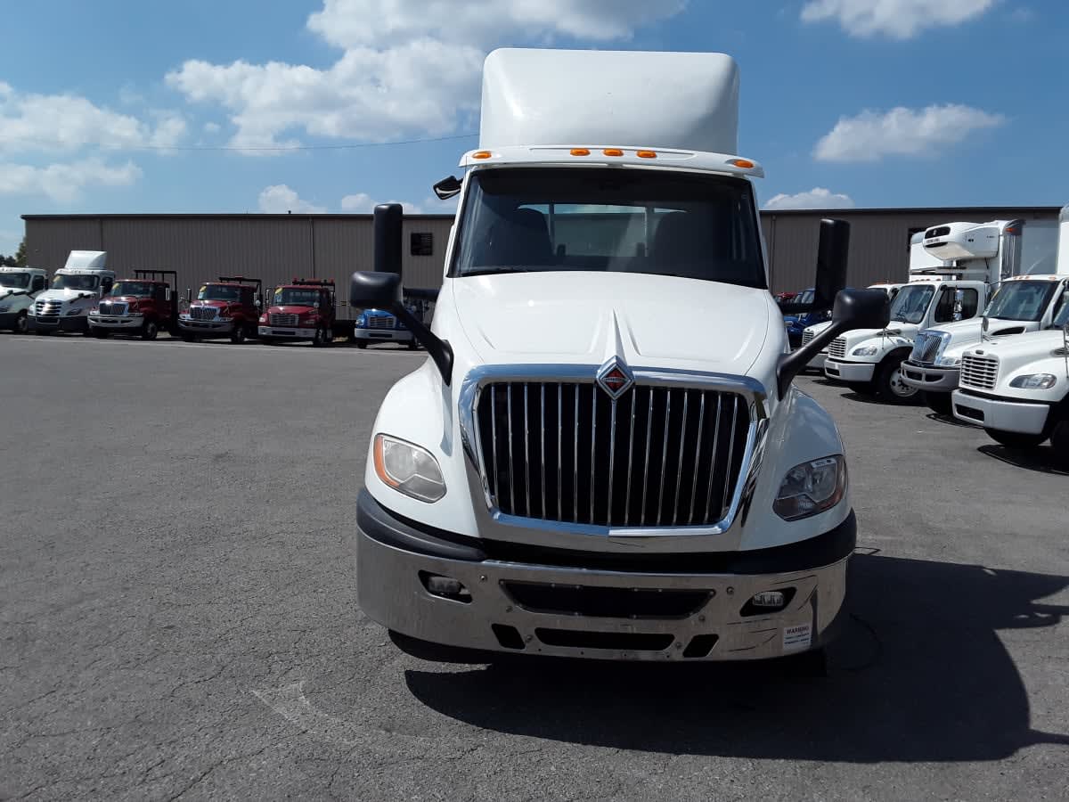 2019 International LT in La Vergne, TN — photo 2