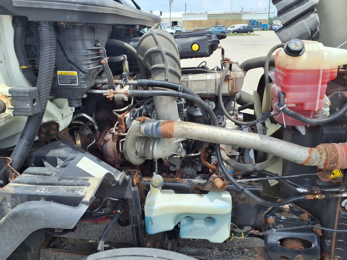2019 Navistar International LT625 DAYCAB T/A 869940