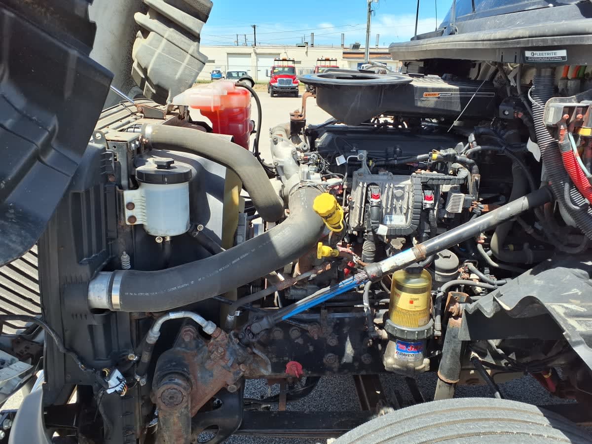 2019 Navistar International LT625 DAYCAB T/A 869944