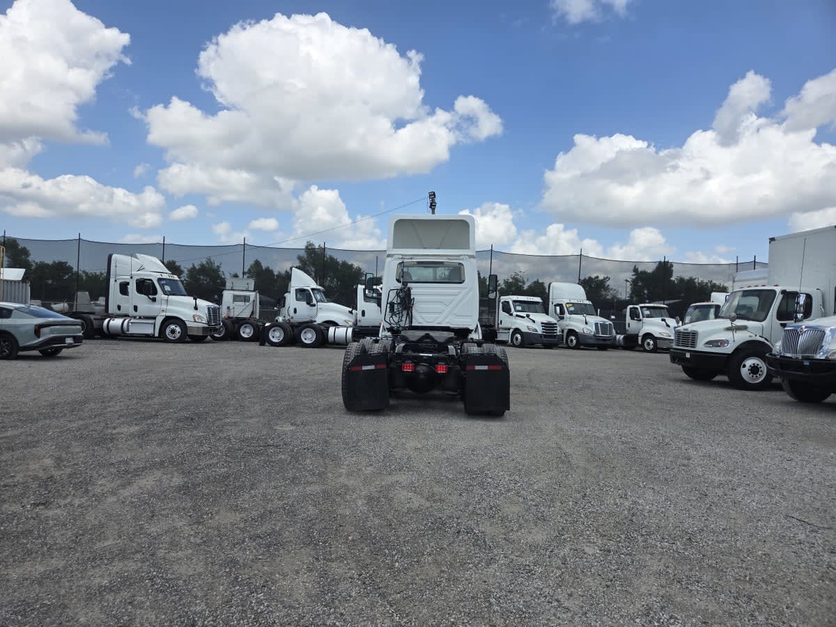 2019 International LT in St. Rose, LA — photo 5