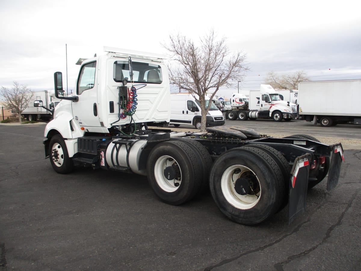 2019 Navistar International LT625 DAYCAB T/A 870020