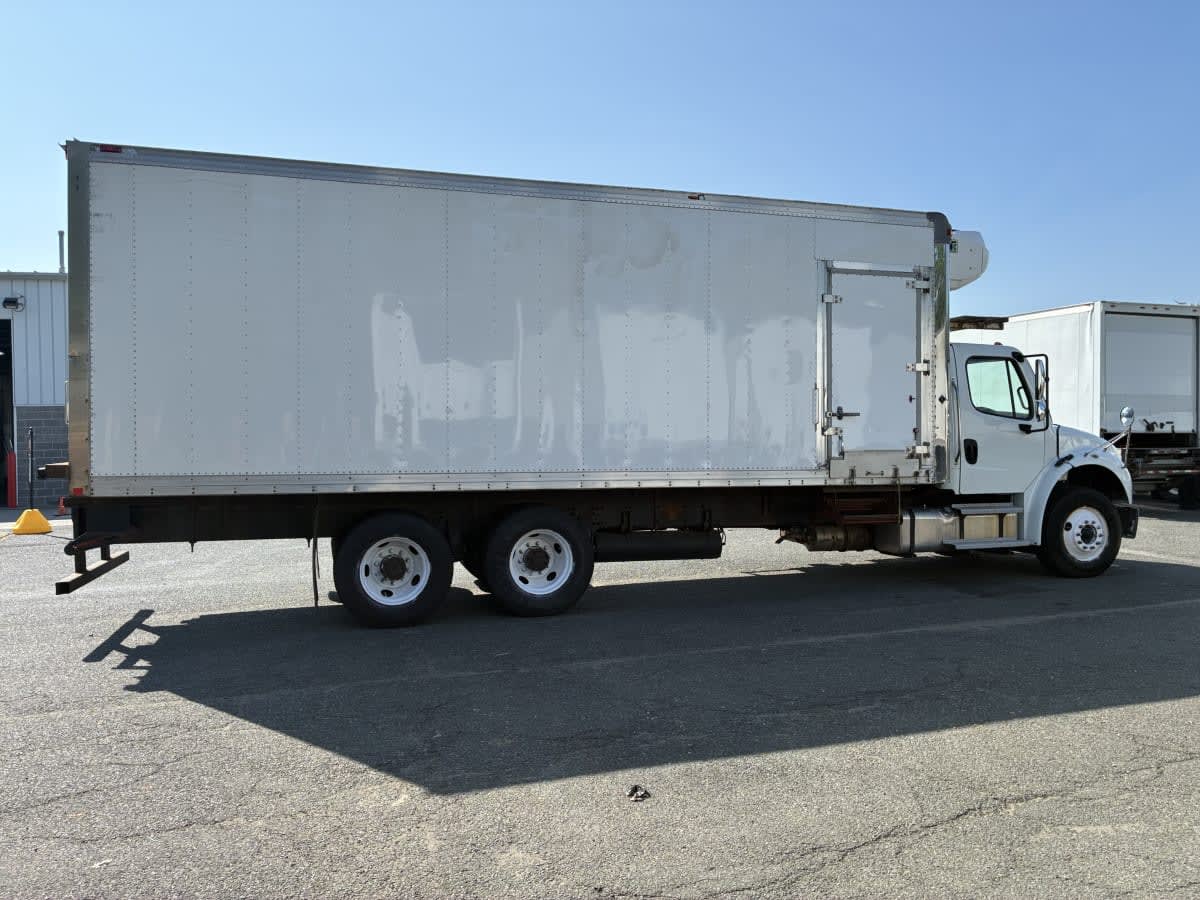 2019 Freightliner/Mercedes M2 106 870038
