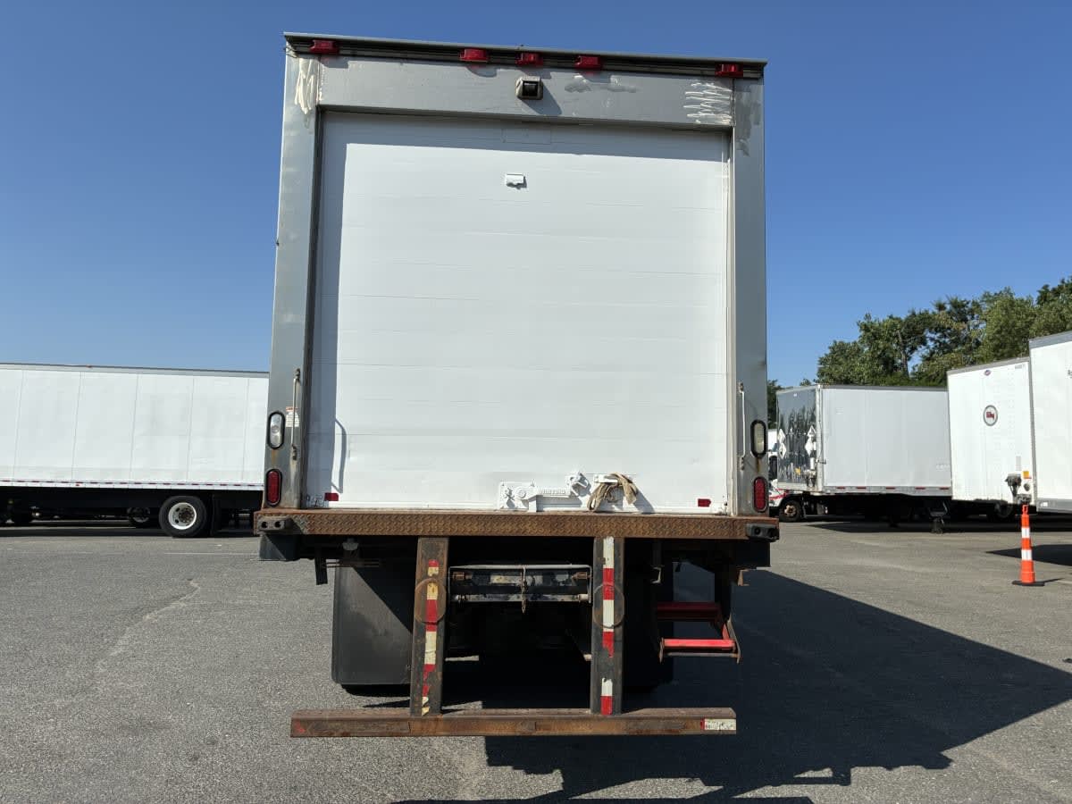 2019 Freightliner/Mercedes M2 106 870038
