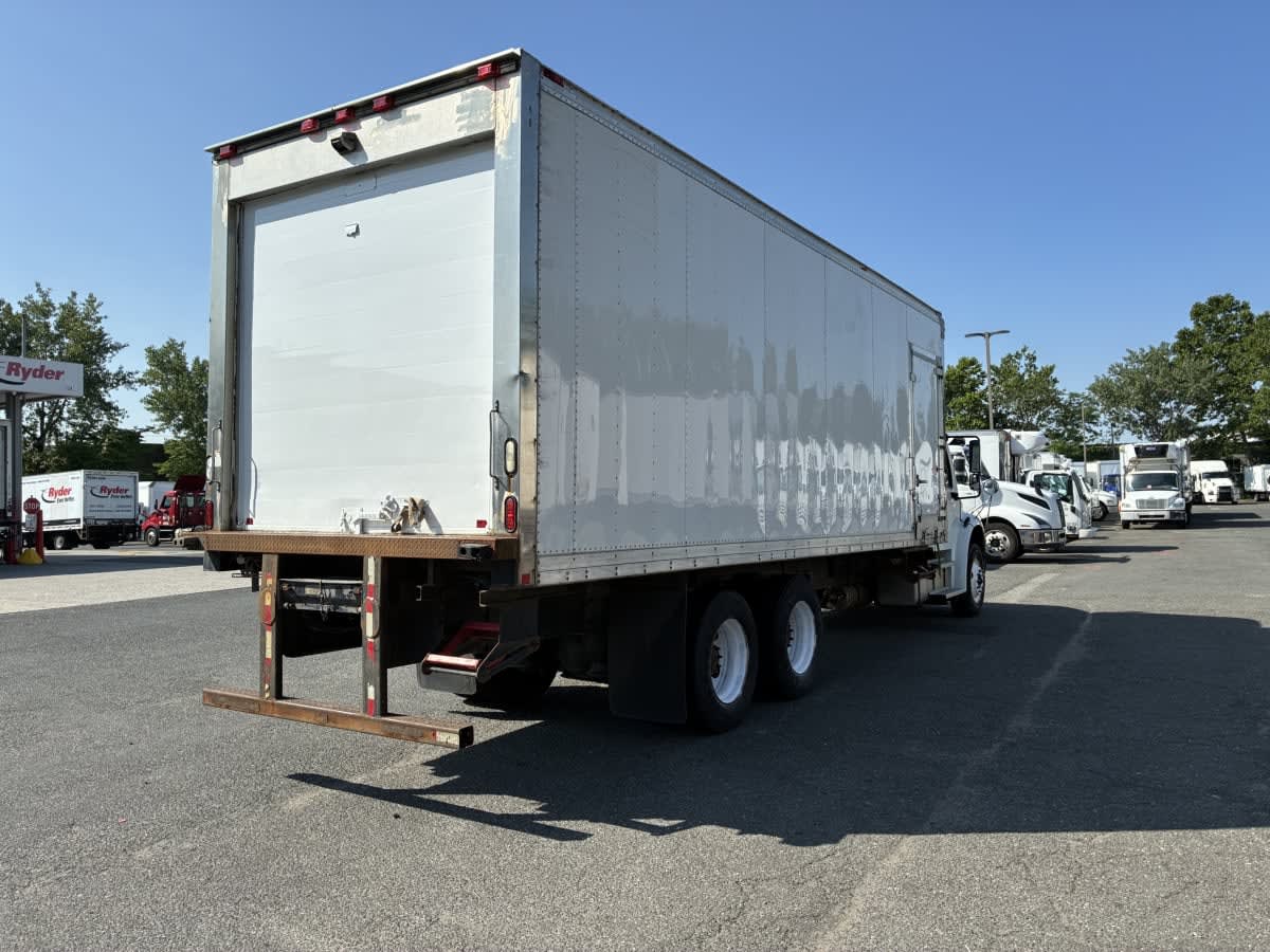 2019 Freightliner/Mercedes M2 106 870038
