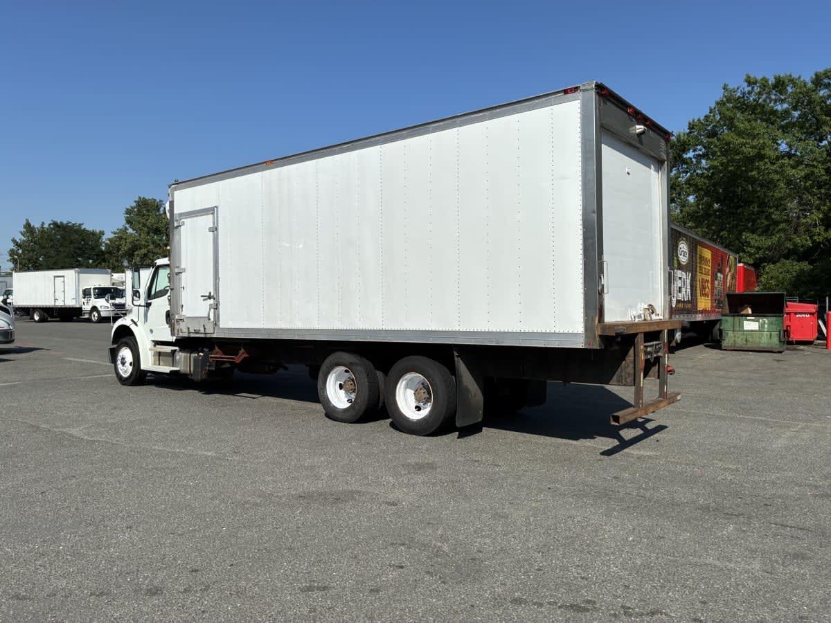2019 Freightliner/Mercedes M2 106 870038