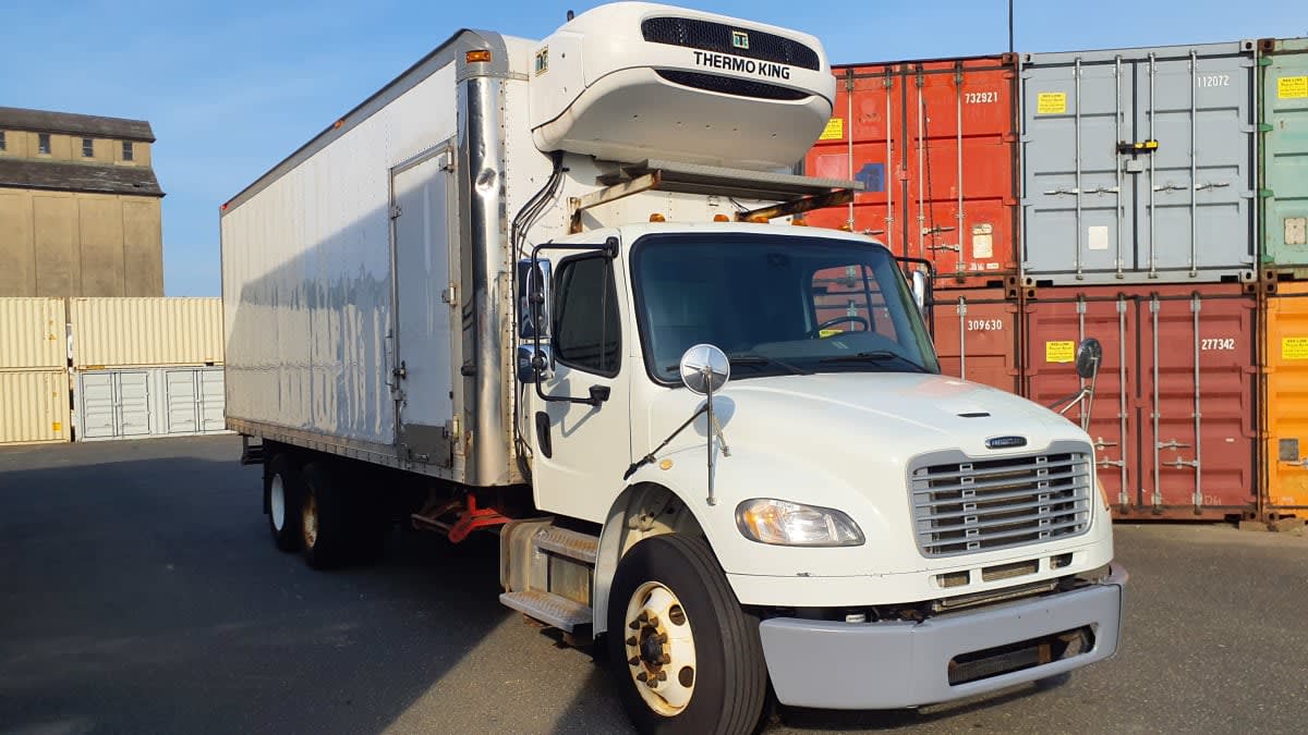 2019 Freightliner M2 106 in Springfield, MA — photo 3