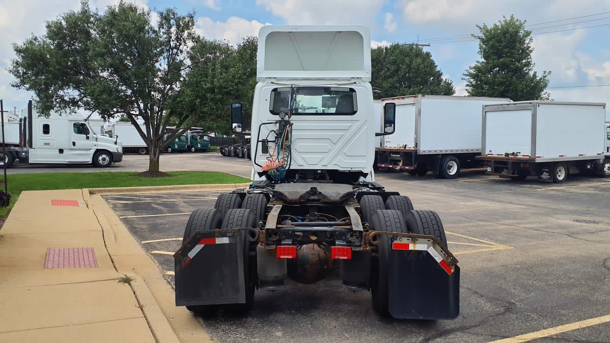 2019 International LT in Bolingbrook, IL — photo 5