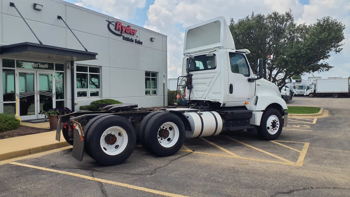 2019 International LT in Bolingbrook, IL — photo 4