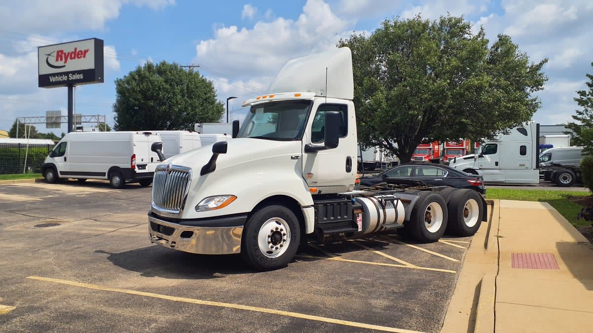 2019 International LT in Bolingbrook, IL