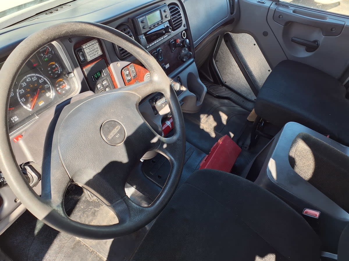 2019 Freightliner/Mercedes M2 106 870048