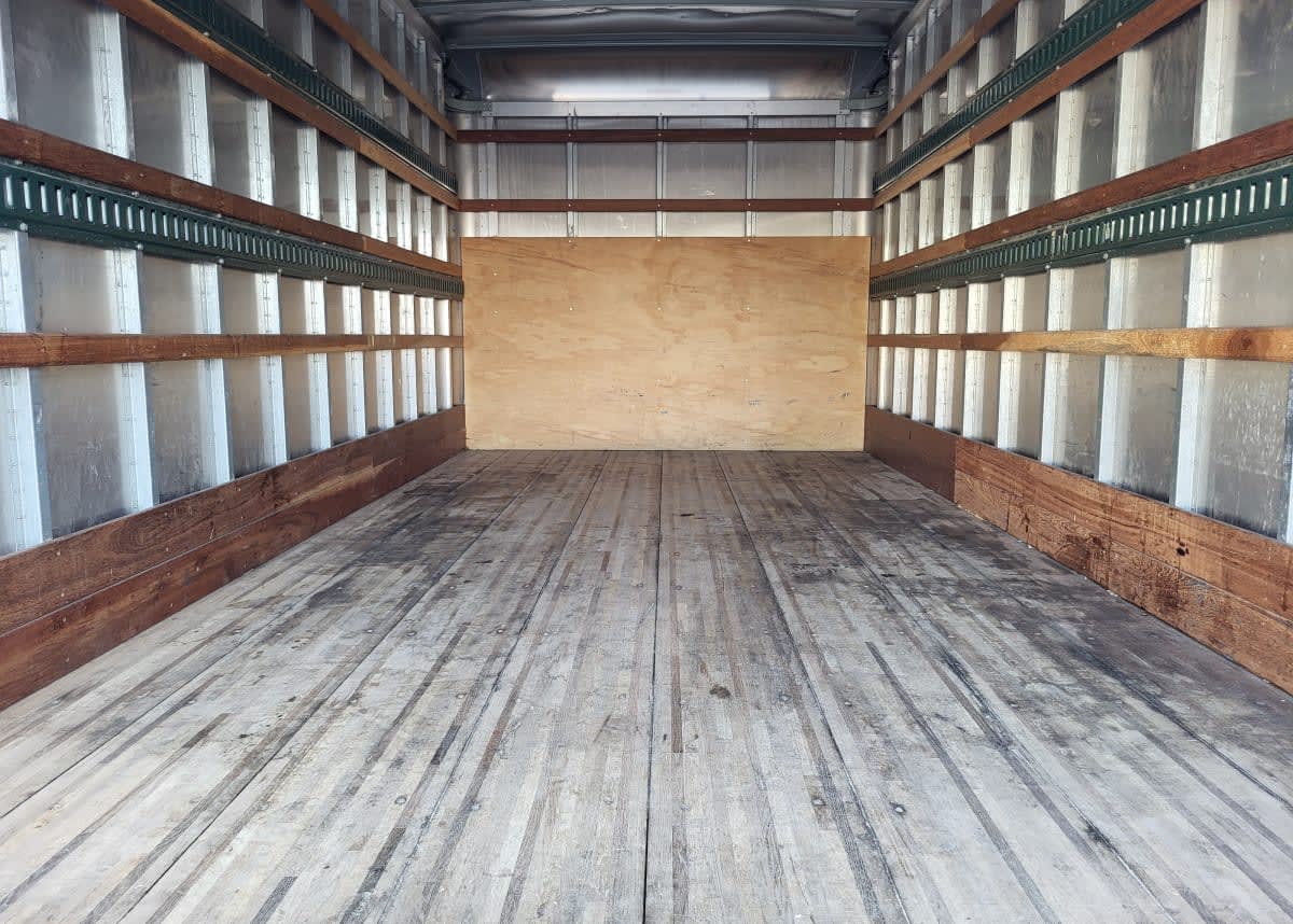 2019 Isuzu NPR HD 870079
