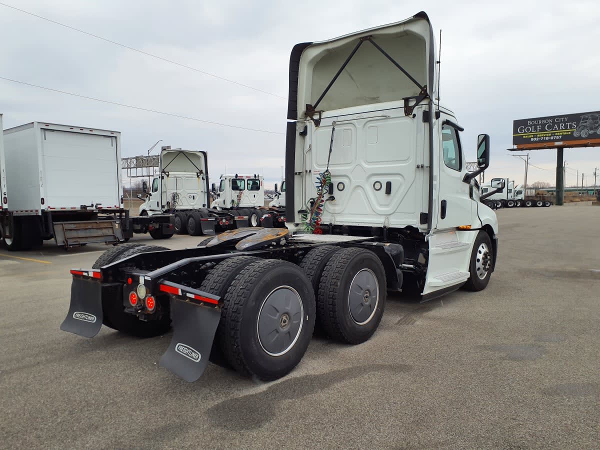 2019 Freightliner/Mercedes NEW CASCADIA PX12664 870113