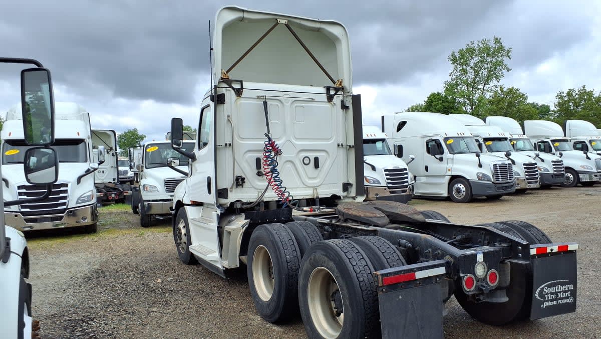 2019 Freightliner/Mercedes NEW CASCADIA PX12664 870149