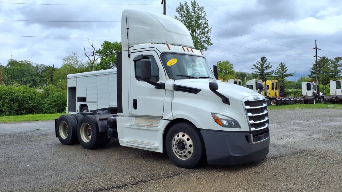 2019 Freightliner/Mercedes NEW CASCADIA PX12664 870149