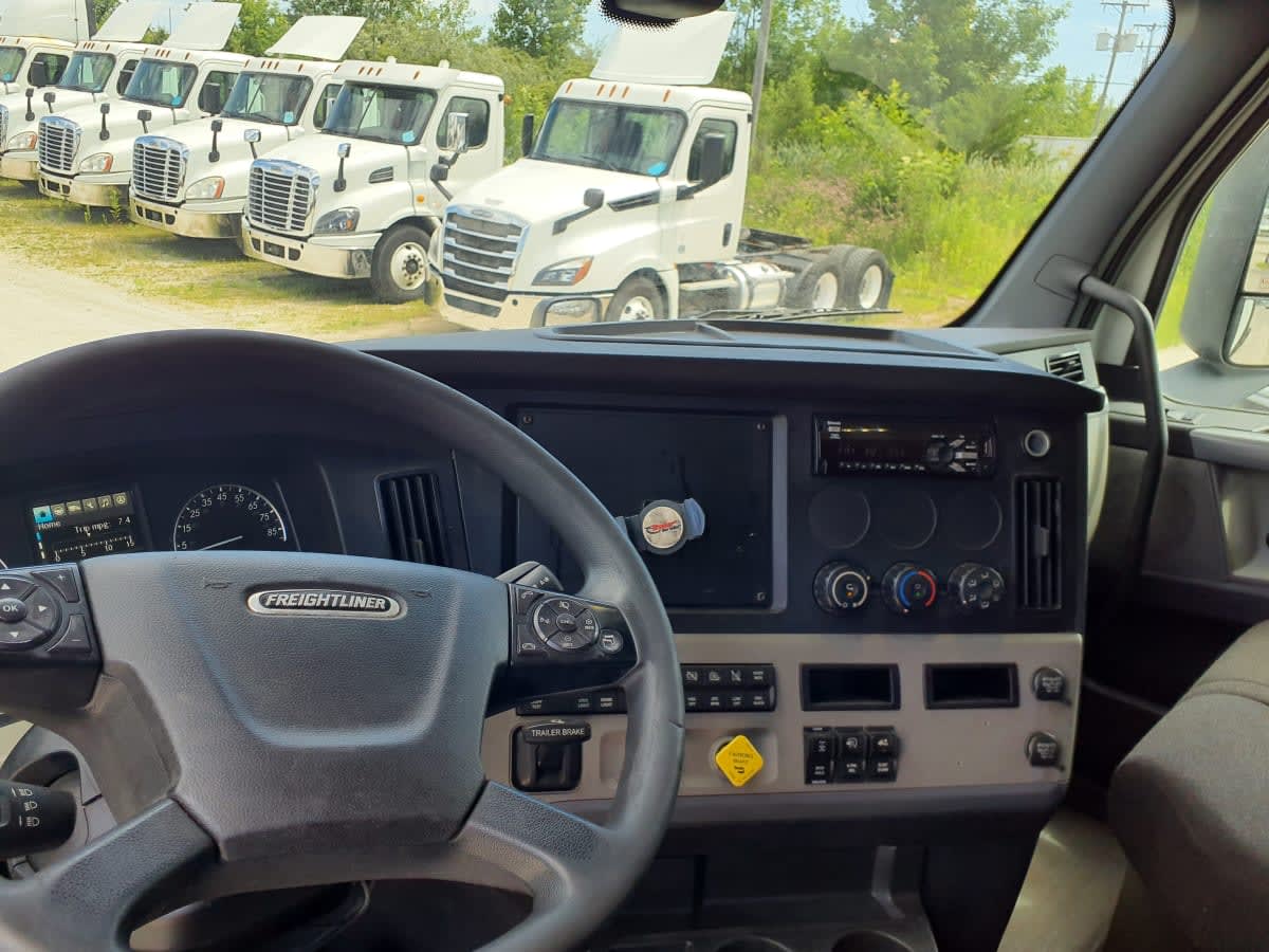 2019 Freightliner/Mercedes NEW CASCADIA PX12664 870150