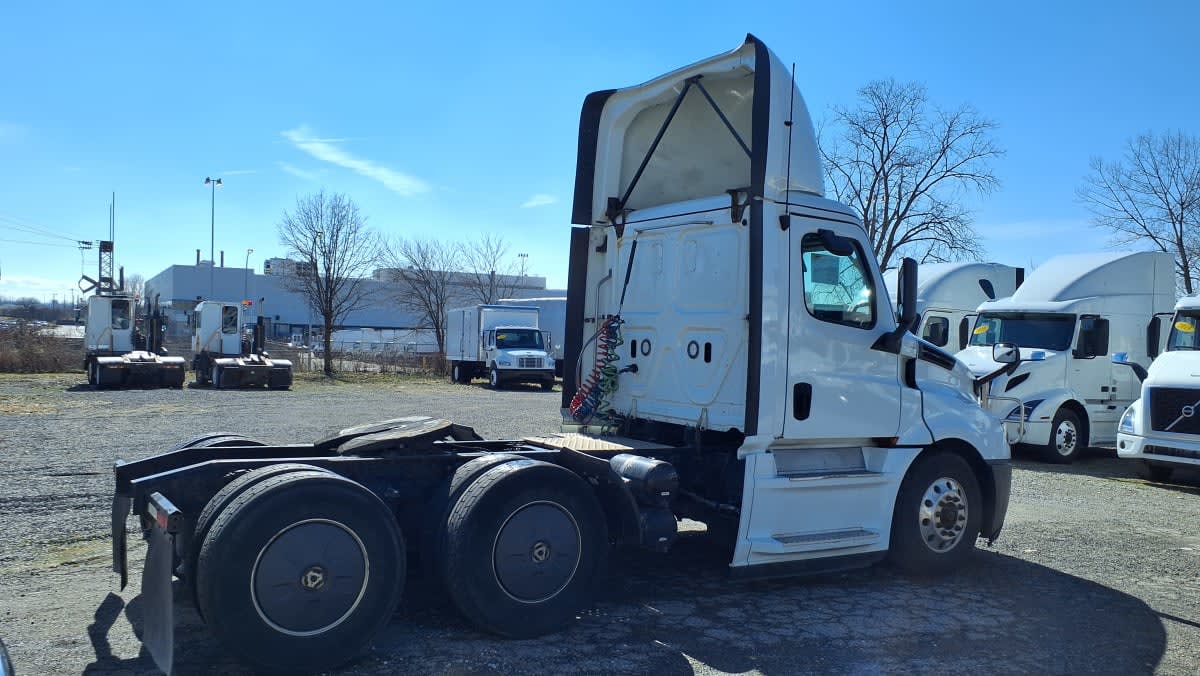 2019 Freightliner/Mercedes NEW CASCADIA PX12664 870157