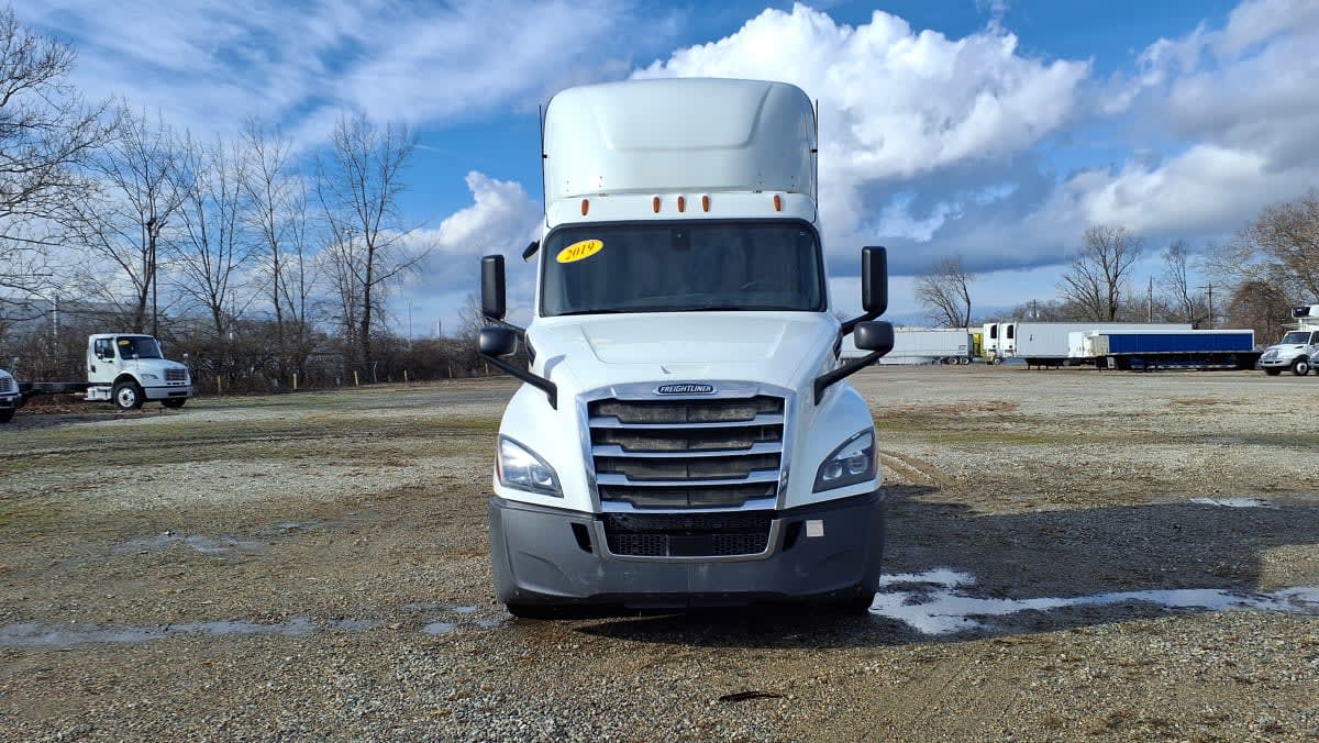 2019 Freightliner/Mercedes NEW CASCADIA PX12664 870160
