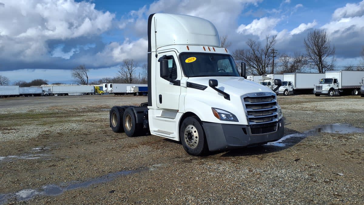 2019 Freightliner/Mercedes NEW CASCADIA PX12664 870160