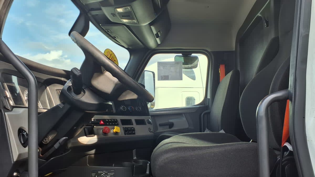 2019 Freightliner/Mercedes NEW CASCADIA PX12664 870160