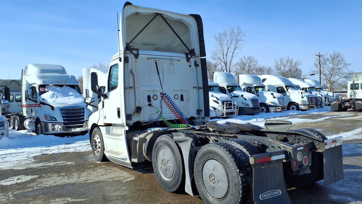 2019 Freightliner/Mercedes NEW CASCADIA PX12664 870168