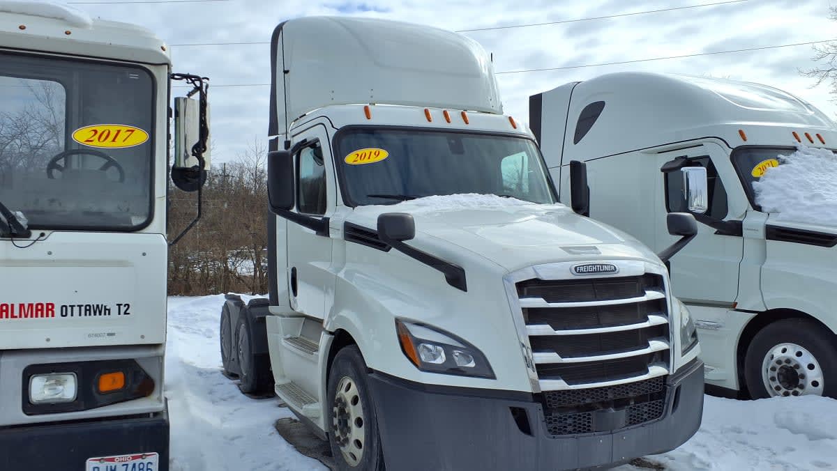 2019 Freightliner/Mercedes NEW CASCADIA PX12664 870168