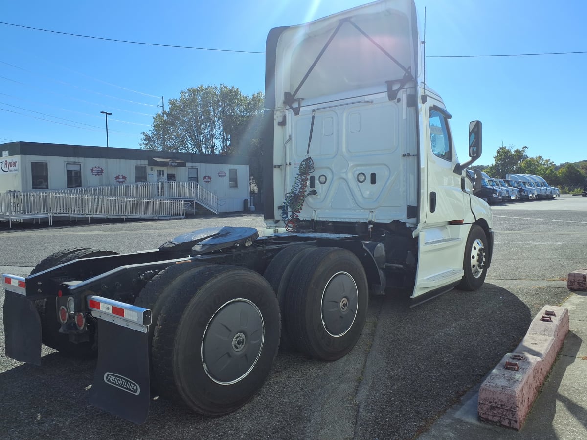 2019 Freightliner/Mercedes NEW CASCADIA PX12664 870172