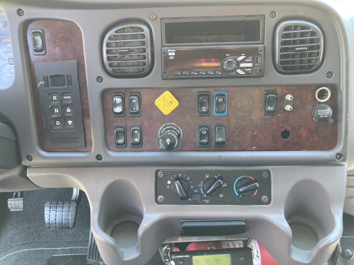 2019 Freightliner/Mercedes M2 106 870188