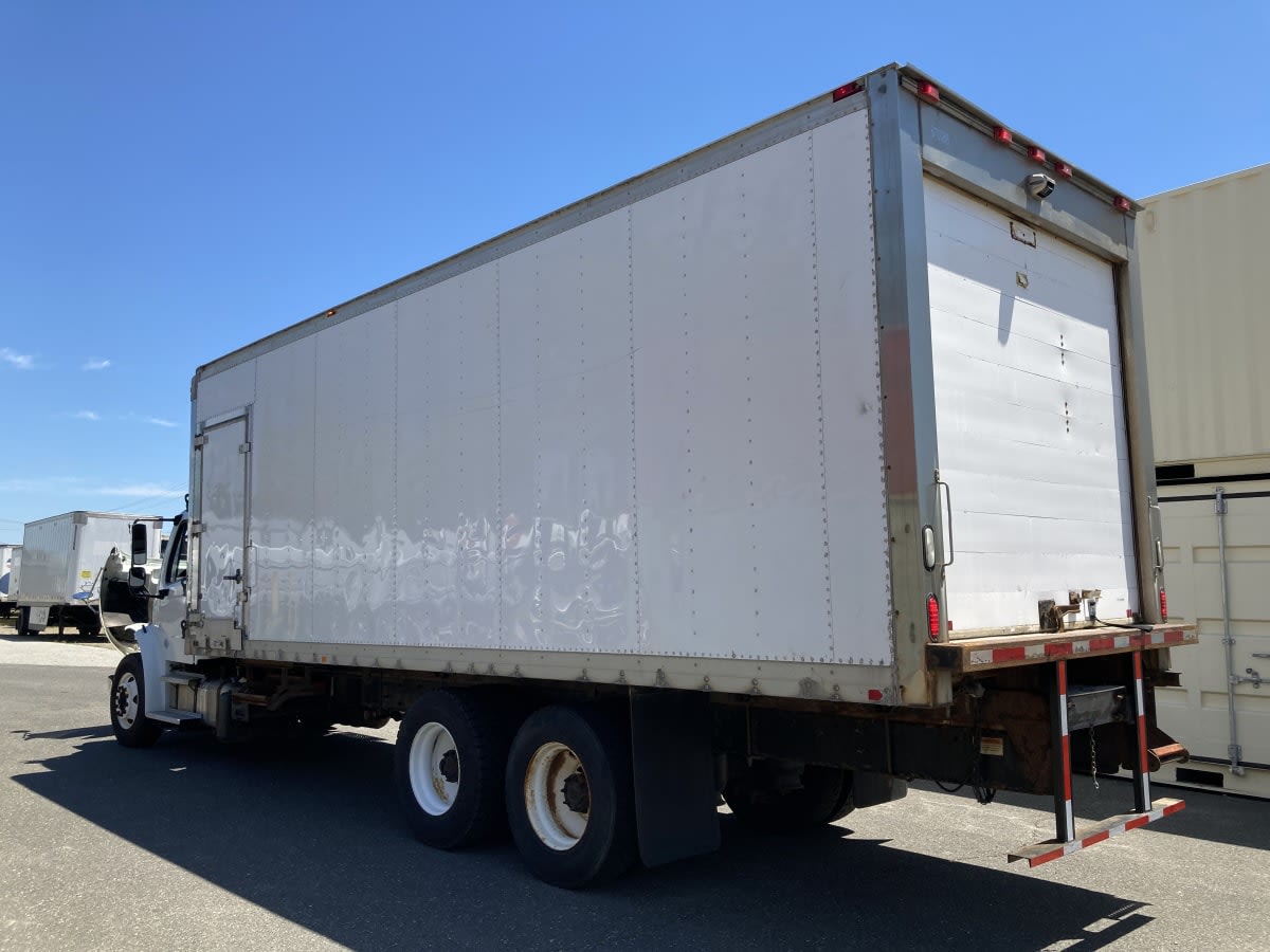 2019 Freightliner/Mercedes M2 106 870188