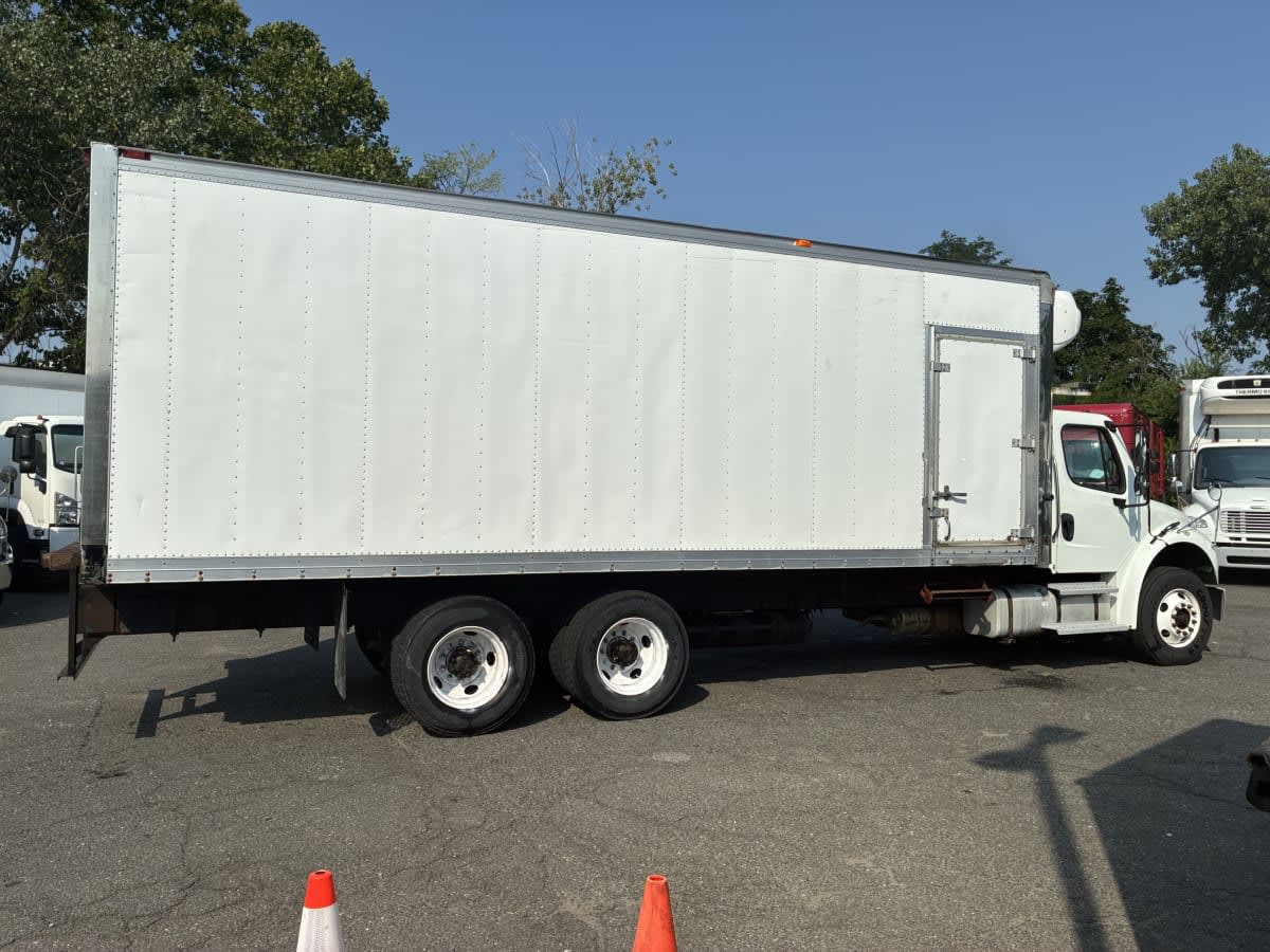 2019 Freightliner/Mercedes M2 106 870190