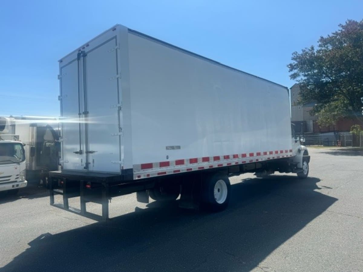 2019 Navistar International 4300 870206