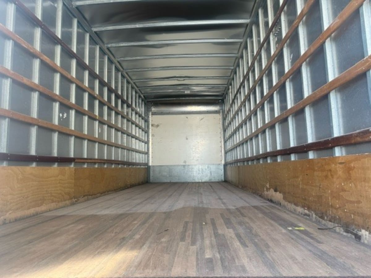 2019 Navistar International 4300 870206