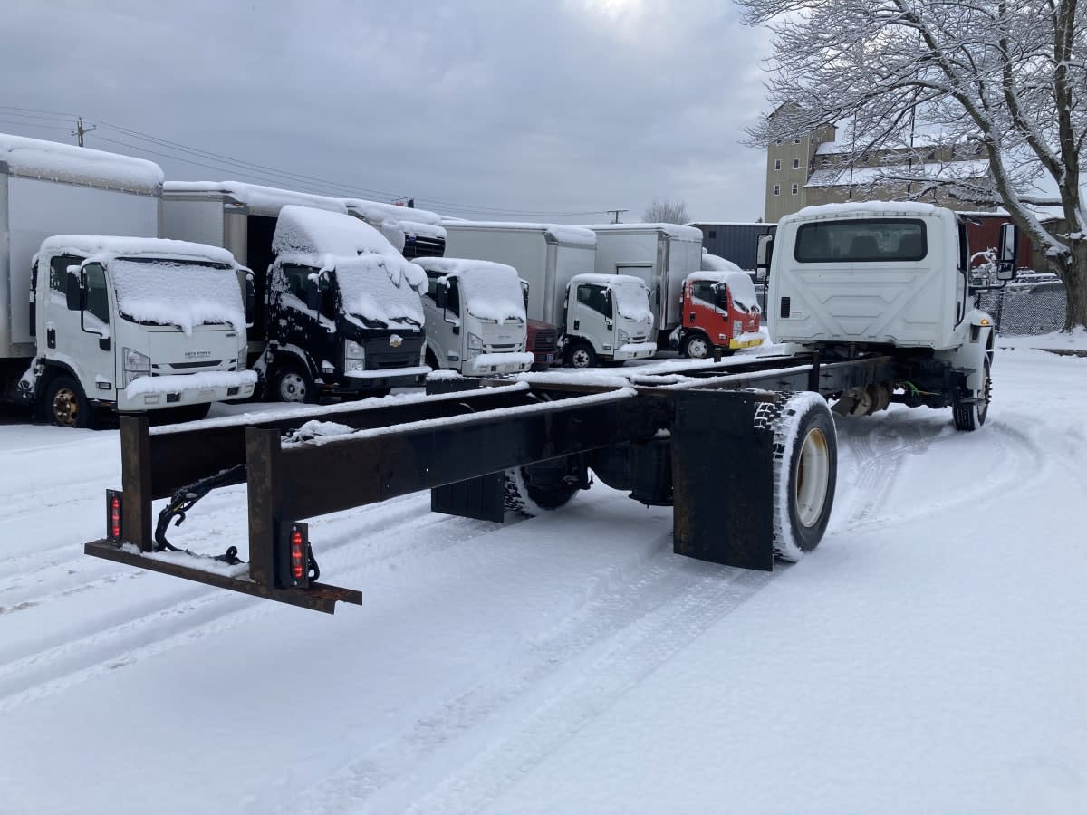 2019 International 4300 - image 4