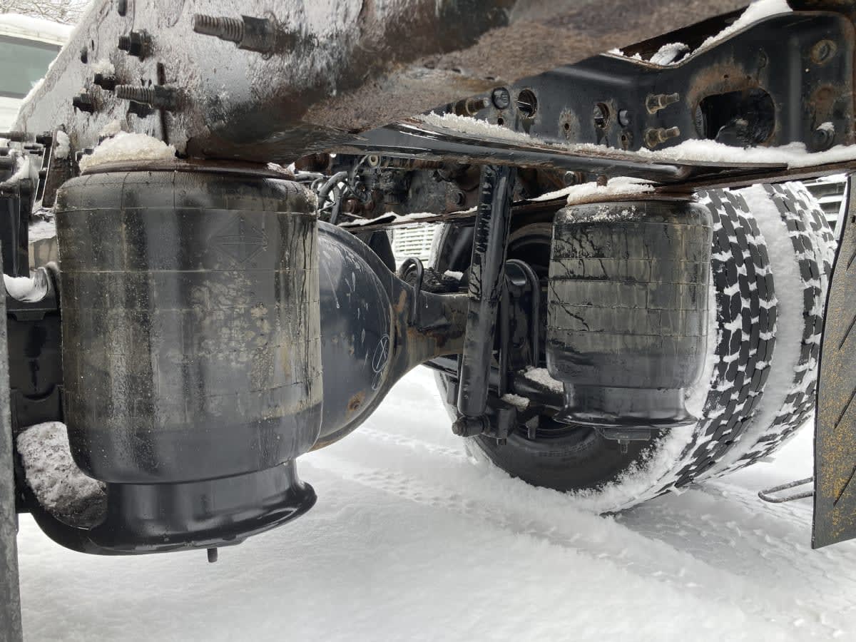 2019 International 4300 - image 7