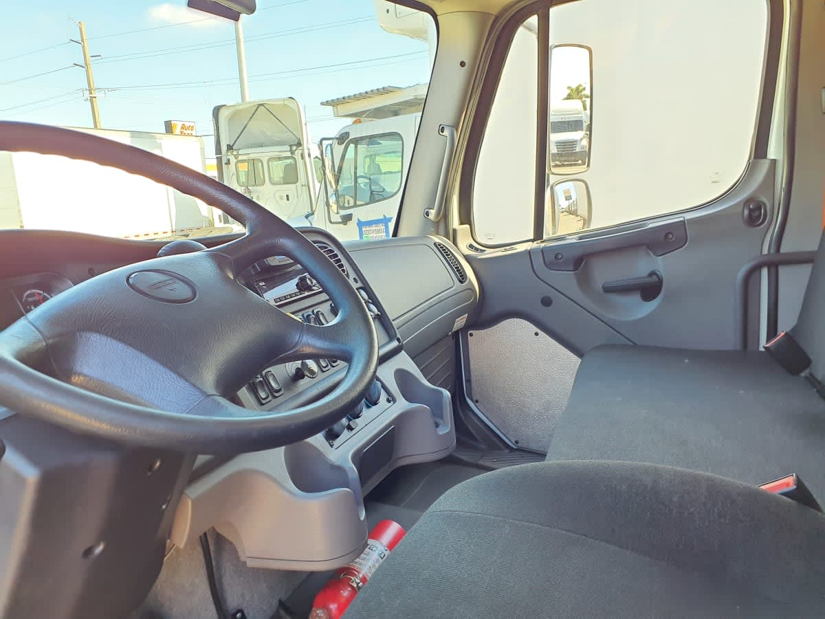 2019 Freightliner/Mercedes M2 106 870209