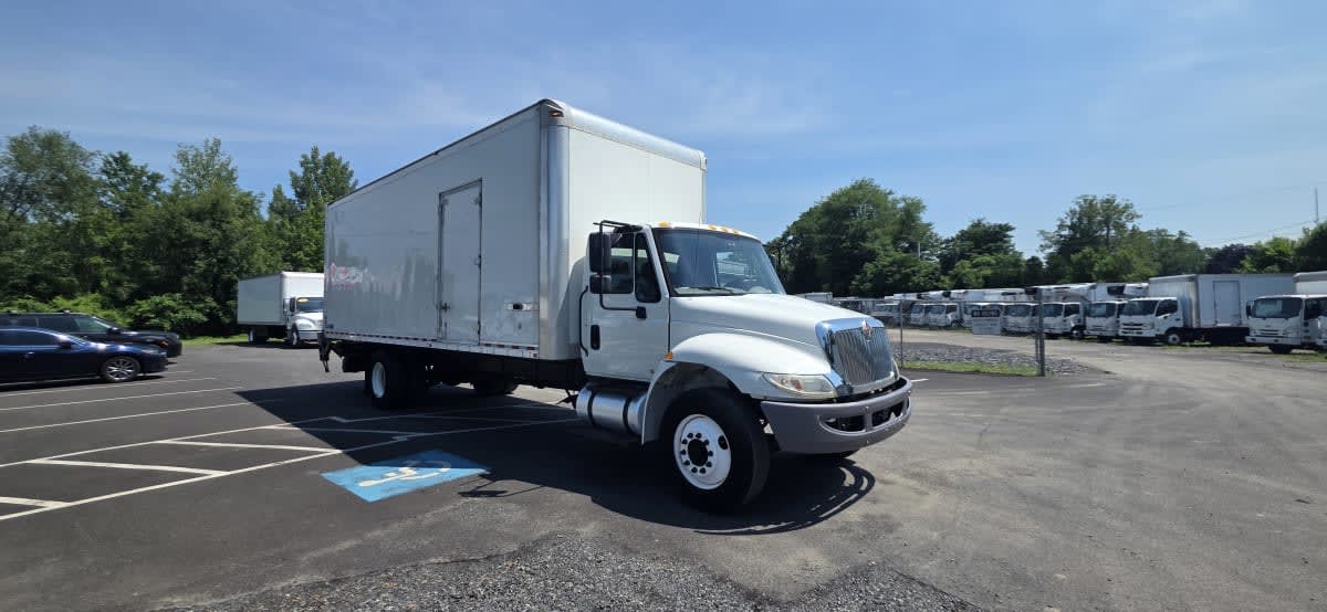 2019 Navistar International 4300 870223