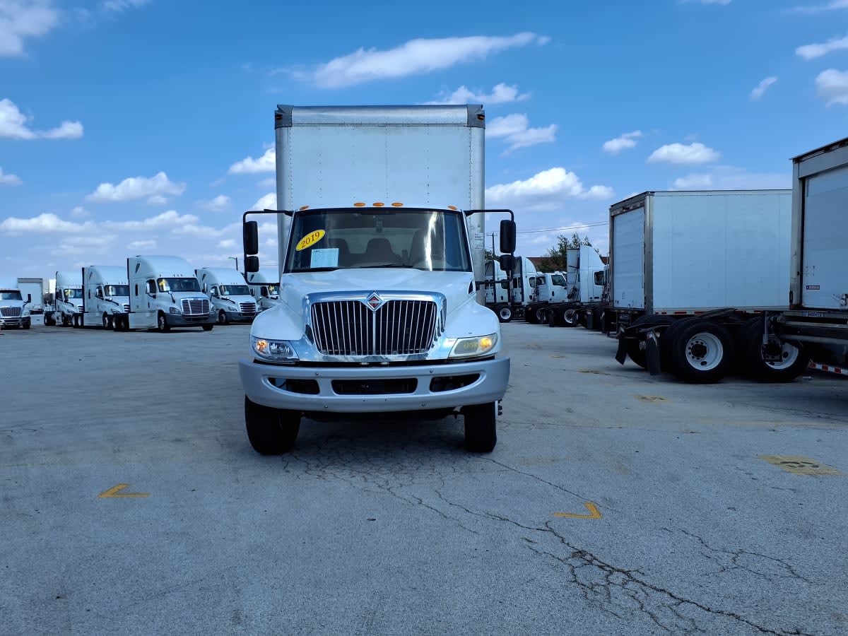 2019 Navistar International 4300 870226