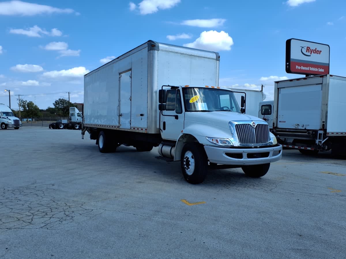 2019 Navistar International 4300 870226